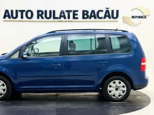 Volkswagen Touran 1.6 FSI 116CP An 2006 Euro 4 Manuală — miniatura 4