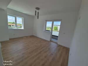 Apartament 3 camere de vânzare – 69,45 mp utili – logie 13,4 mp