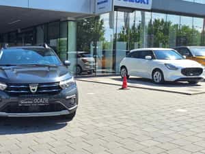 Dacia Sandero Stepway 1.0 TCe 90 Comfort | Cruise Control | Senzori — miniatura 2