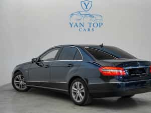 Mercedes-Benz E Mercedes-Benz E250 CDI W212 Avantgarde- DOAR 73.000 KM Reali-EXEMPLAR! — miniatura 2