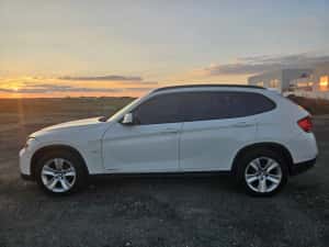 BMW X1 2.0 DIESEL -143 CP-- 2012 4X4 — miniatura 4