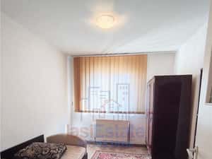 Apartament 70mp 3 camere Podu Ros - Fara Risc — miniatura 1