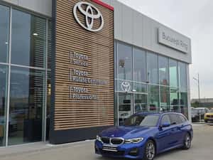 BMW Seria 3 330i xDrive Touring M-Paket AT 258 CP