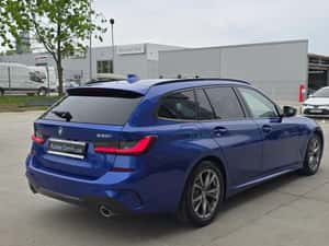 BMW Seria 3 330i xDrive Touring M-Paket AT 258 CP — miniatura 4