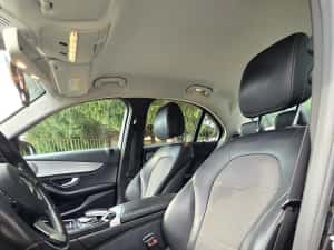 Mercedes c220 Exclusive — miniatura 6
