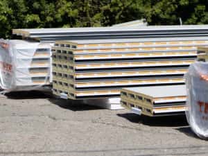 Panouri sandwich pentru pereti si acoperis, garaj, hala, magazie — miniatura 2