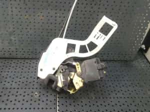 Broasca usa stanga spate kia sportage 2 je km 814101f010