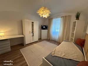 Inchiriez apartament cu o camera pentru Untold peste drum de Platinia