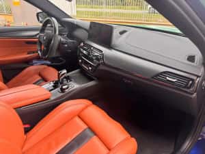 Bmw M5 Competition — miniatura 6