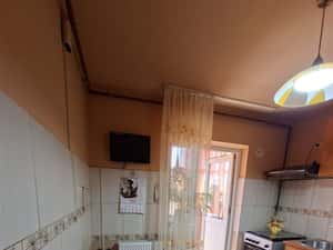 Apartament 3 camere decomandate, cu balcon ,zona Dacia ,centarala gaze — miniatura 5