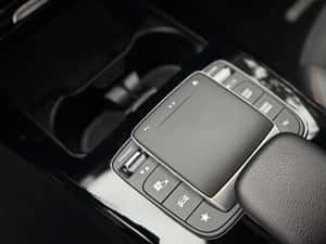 Mercedes-Benz CLA 200 Manuală 150 HP Diesel — miniatura 4