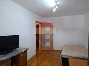 Garsonieră de închiriat în zona Banu Mărăcine — miniatura 2