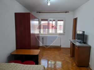 Garsonieră de închiriat în zona Banu Mărăcine — miniatura 9