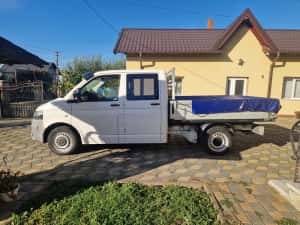 Volkswagen Transporter Doka — miniatura 3