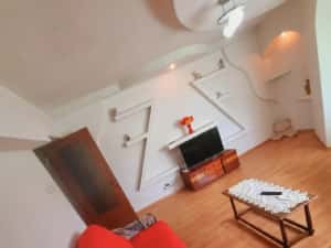 Inchiriez apartament 2camere — miniatura 2
