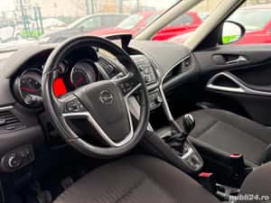 Vand Opel Zafira C 2014 Diesel 1598 cmc Neavariata — miniatura 8