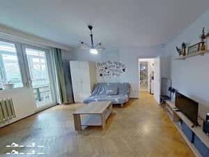 Apartament 2 camere, etaj 4/10, Berceni – 400 EUR, bloc anvelopat