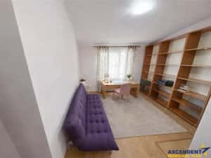 Rezidenta 4 camere,in farmec istoric, vedere Tampa,cu beci si pod,Centrul Istoric Brasov — miniatura 3