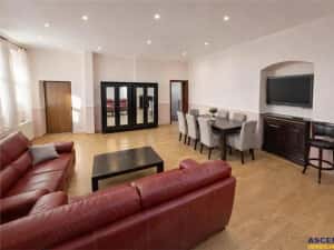 Rezidenta 4 camere,in farmec istoric, vedere Tampa,cu beci si pod,Centrul Istoric Brasov — miniatura 8