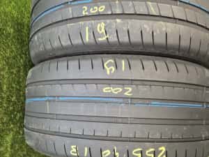 255 40 18 Goodyear 2019 — miniatura 3