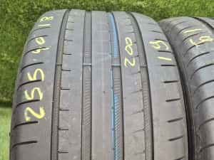 255 40 18 Goodyear 2019 — miniatura 5