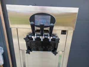 Masina de inghetata italiana Soft 2+1 Arome 220v 2450W NOUA — miniatura 6