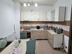 Vanzare apartament 3 camere, Isaran, 82 mp, mobilat-utilat. — miniatura 6