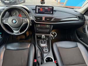 BMW X1 2.0D X-drive — miniatura 9