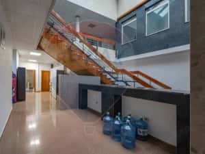 Clădirede închiriat, poziție ultracentrală – ideal clinică/HORECA — miniatura 8