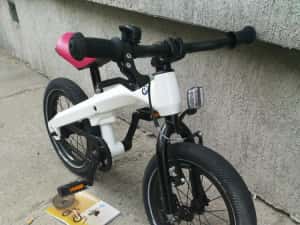 Bicicletă copii BMW Kidsbike 14 Zoll 2 in 1 alb perlat model 2021 — miniatura 8