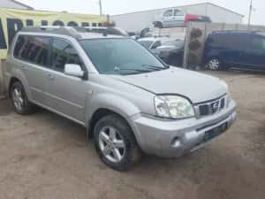 Vând elemente caroserie Nissan X-Trail , capotă X-Trail uși X-Trail — miniatura 3