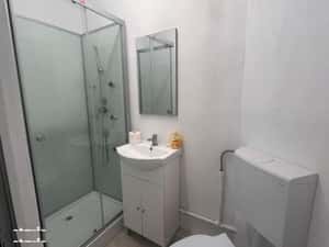 Garsoniera de 21.7 mp renovata - cu toate instalatiile noi — miniatura 3