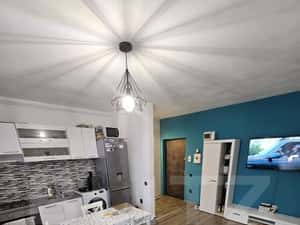 Apartament semidecomandat cu 2 camere, etaj intermediar, zona Terra