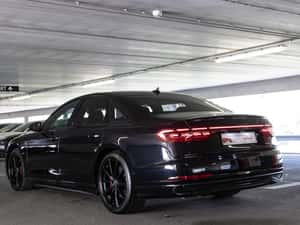 Audi A8 2024 - Diesel, 24.701 km, Negru — miniatura 3