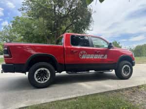 Dodge Ram Rebel 5.7 Hemi — miniatura 3