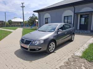 Vw passat highline  1.9 tdi 105 cp recent adus,numere roșii valabile — miniatura 7