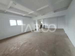 Hala + Spatiu Birouri pe Platforma Industriala Fagaras S = 1750 mp — miniatura 5