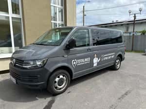 Vând Volkswagen Transporter T6 Varianta Lungă 8 locuri — miniatura 2