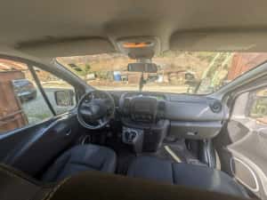 Opel Vivaro 6 Locuri Dublă Cabină 140CP BiTurbo Marfă  Înmatriculat RO — miniatura 7