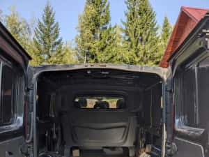 Opel Vivaro 6 Locuri Dublă Cabină 140CP BiTurbo Marfă  Înmatriculat RO — miniatura 9