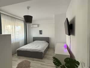 Garsoniera spațioasă | Loc de parcare| Complet Mobilată și utilată — miniatura 4