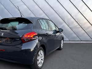 PEUGEOT 208 | 1.2 PureTech 82 CP | Automată | Camera Marșarier — miniatura 2