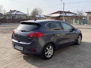 Kia cee'd 2014, 275.000 km, Diesel — miniatura 4
