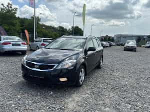 Kia cee'd 2014, 275.000 km, Diesel — miniatura 7