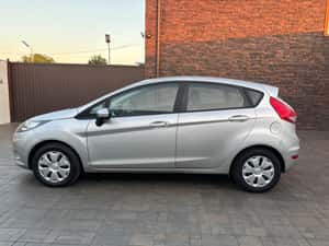 Ford Fiesta 2009, 280.000 km, Diesel — miniatura 7