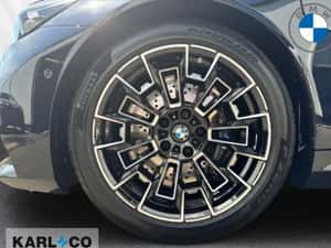 BMW M5 Hibrid - 727 CP, 2.469 km | 127.649 EUR — miniatura 7