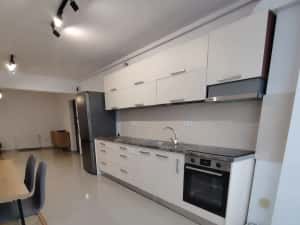 Inchiriere Apartament 2 camere semidecomandat, 58 mp ,Florilor