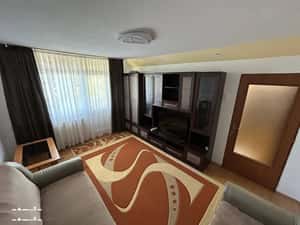 Apartament decomandat în Rovine, etajul 2/4, mobilat și utilat — miniatura 3