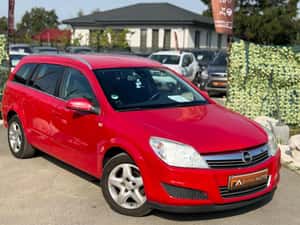 Opel Astra Manuală 110 HP Benzină