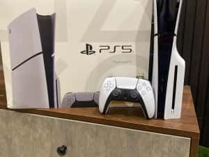 Pret fix / PS5 Slim cu Disc ca nou